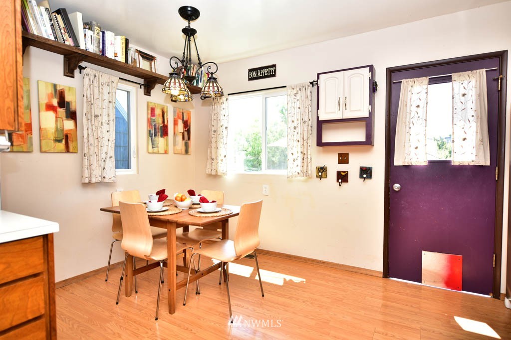 721 North 47th Street Seattle, WA 98103 - Photo 10 of 25