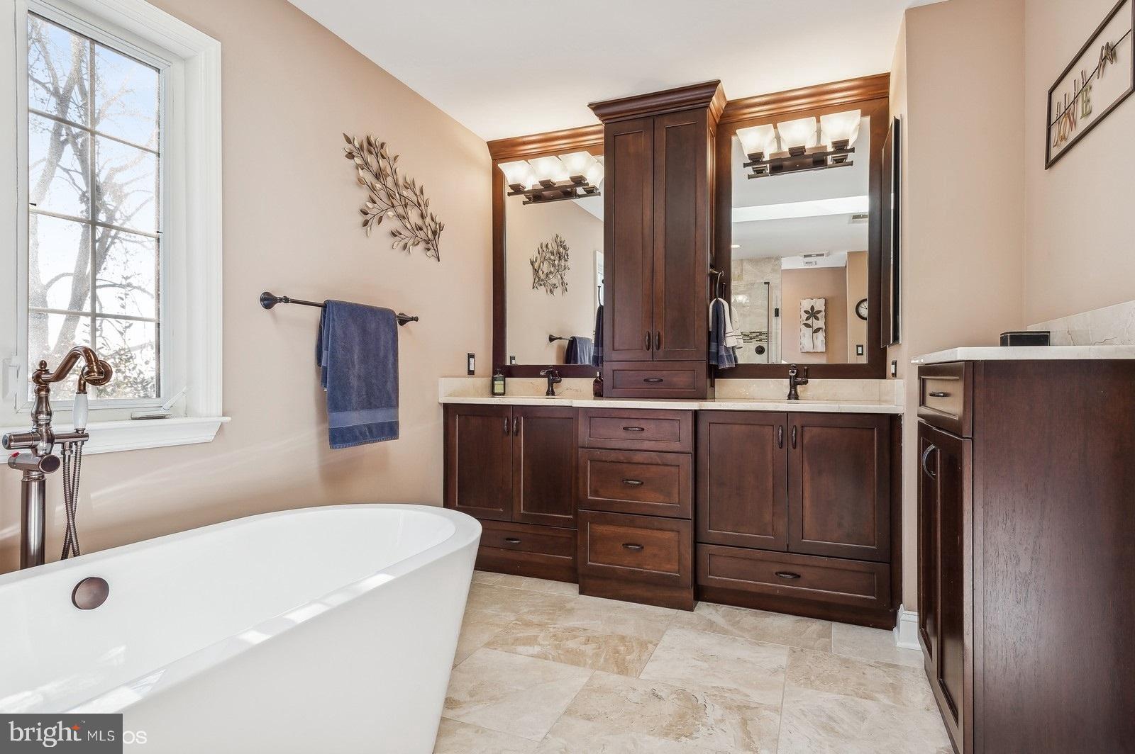 33 Donovan Road Pennington, NJ 08534 - Photo 23 of 46 Gallery Image 23