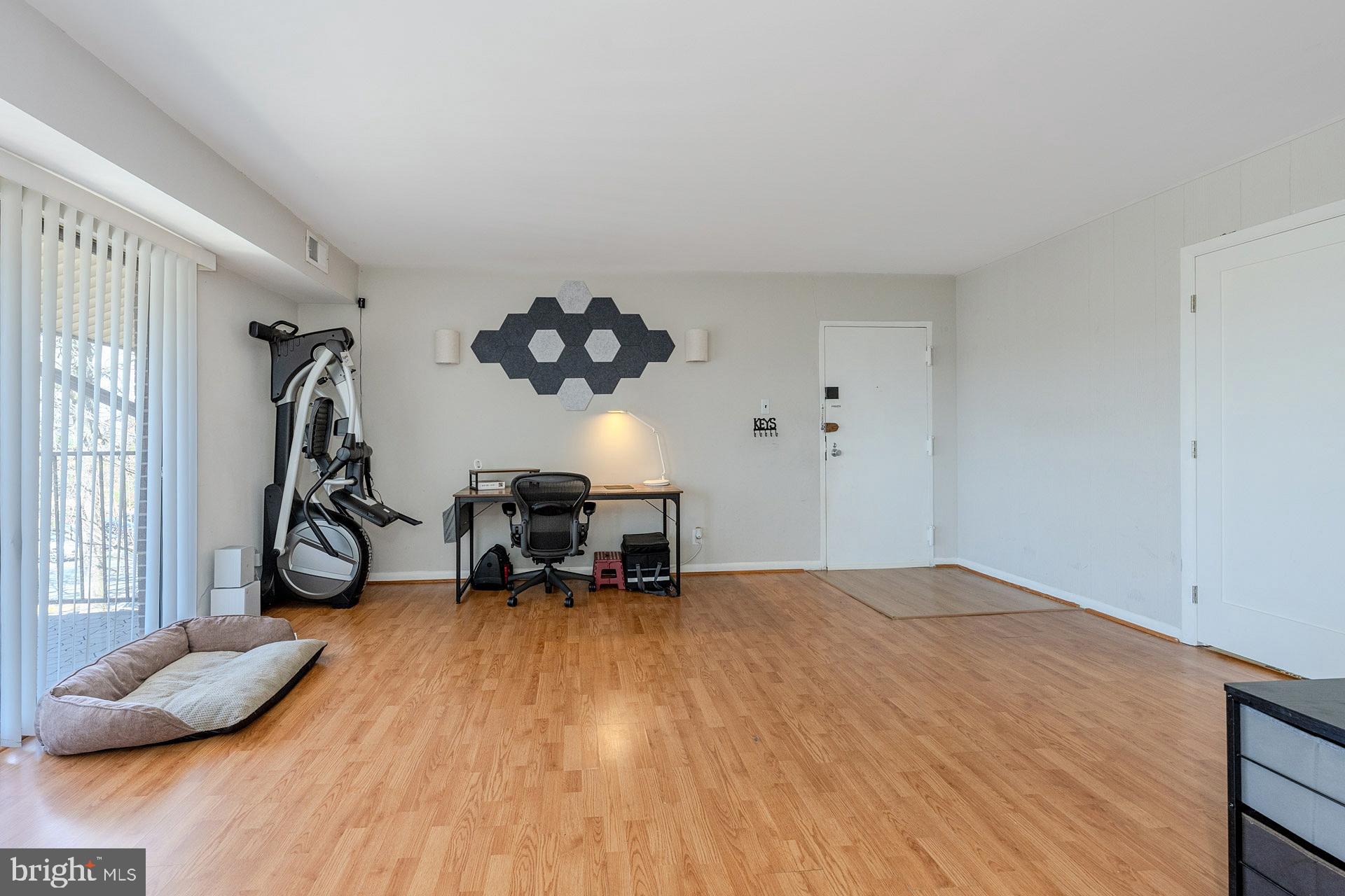 6270 Edsall Road, Unit 404 Alexandria, VA 22312 - Photo 8 of 18 Gallery Image 8