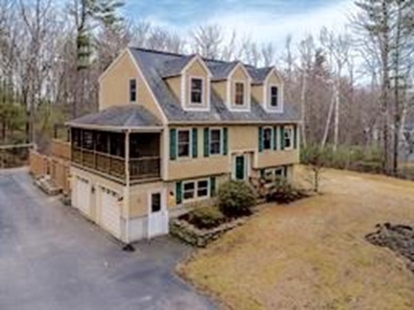 16 Battis Road Merrimac, MA 01860 - Photo 1 of 27 Gallery Image 1