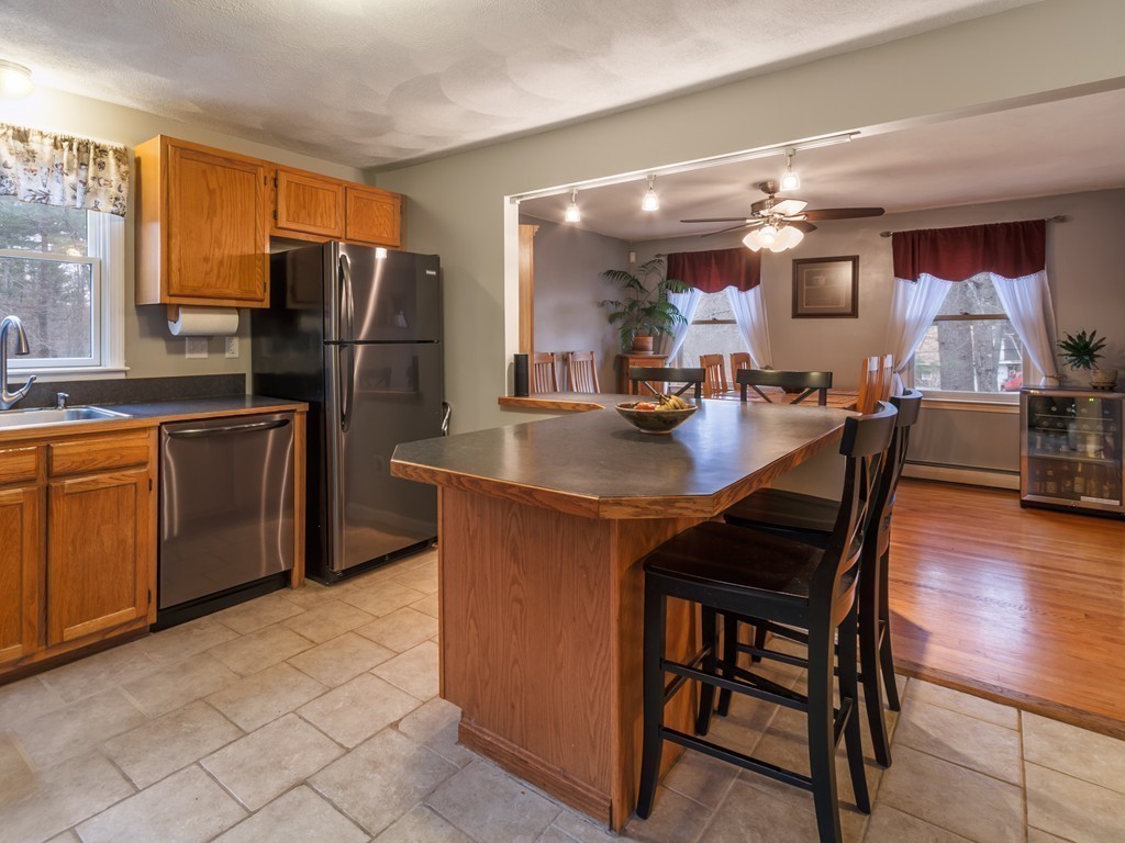 16 Battis Road Merrimac, MA 01860 - Photo 7 of 27 Gallery Image 7