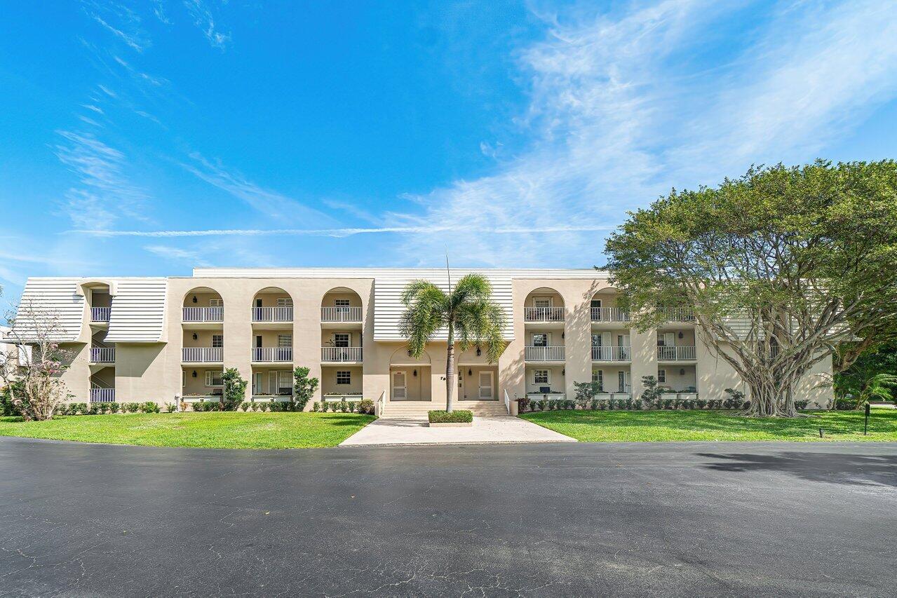 769 Jeffery Street, Unit 206 Boca Raton, FL 33487 - Photo 1 of 26 001-769JefferyStreet-BocaRaton-FL-33487-