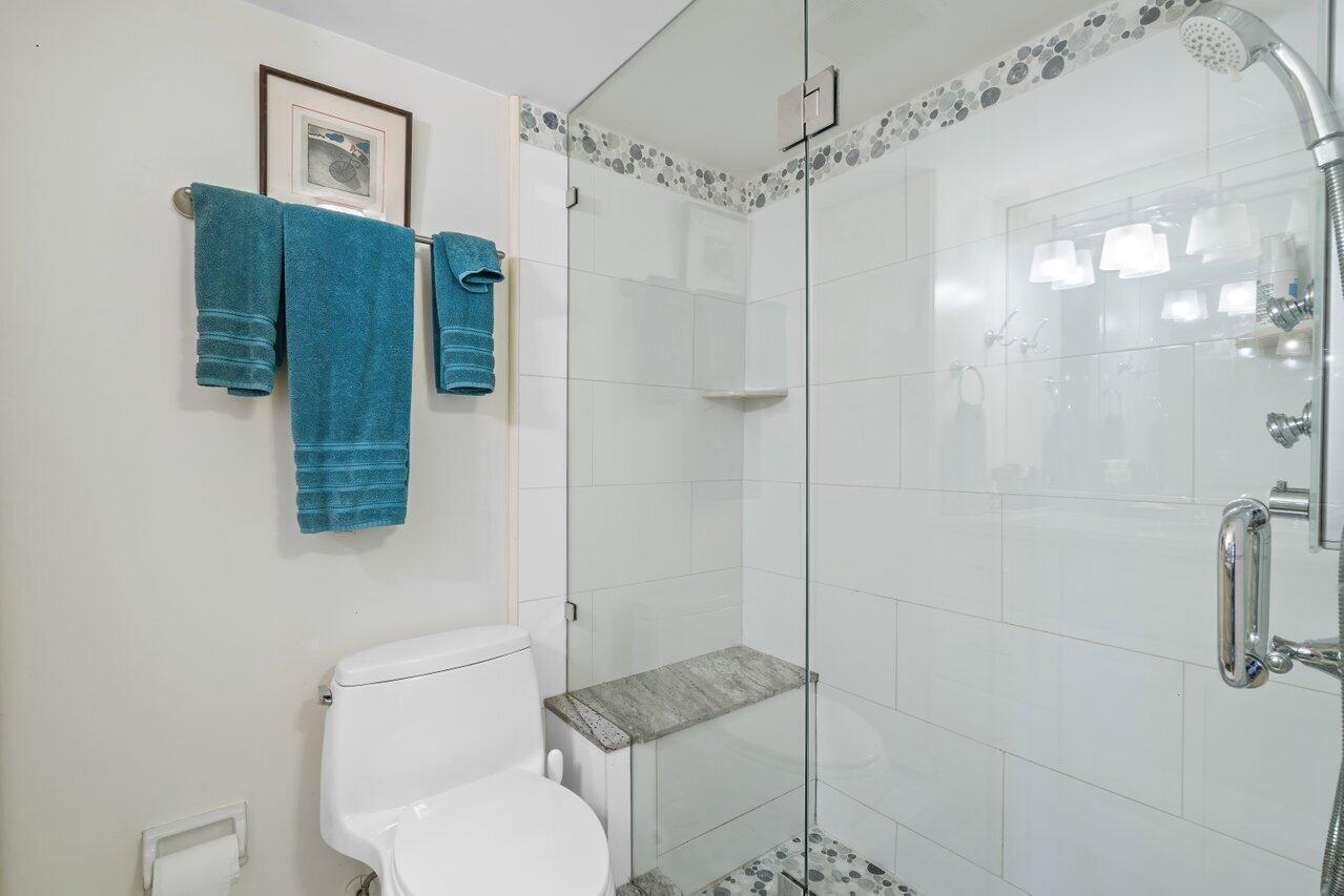 769 Jeffery Street, Unit 206 Boca Raton, FL 33487 - Photo 16 of 26 016-769JefferyStreet-BocaRaton-FL-33487-