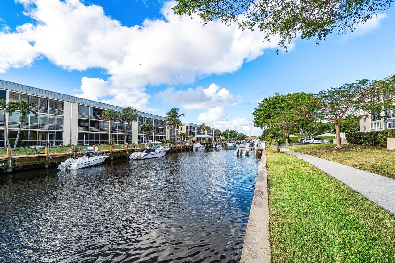 769 Jeffery Street, Unit 206 Boca Raton, FL 33487 - Photo 23 of 26 023-769JefferyStreet-BocaRaton-FL-33487-