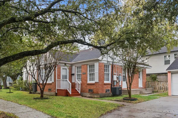 $1,650 | 5710 Greenbriar Drive, Houston, TX 77030
