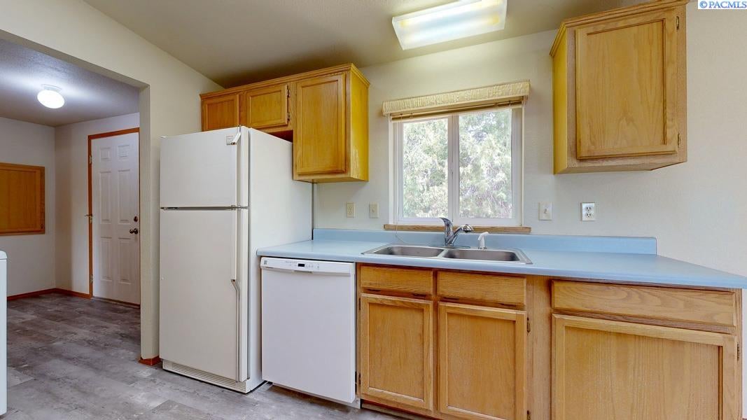 31009 South Gerards Road Kennewick, WA 99337 - Photo 14 of 37 Gallery Image 14
