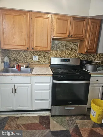 $274,950 | 1760 East W Highway, Silver Spring, MD 20910