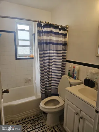 $274,950 | 1760 East W Highway, Silver Spring, MD 20910