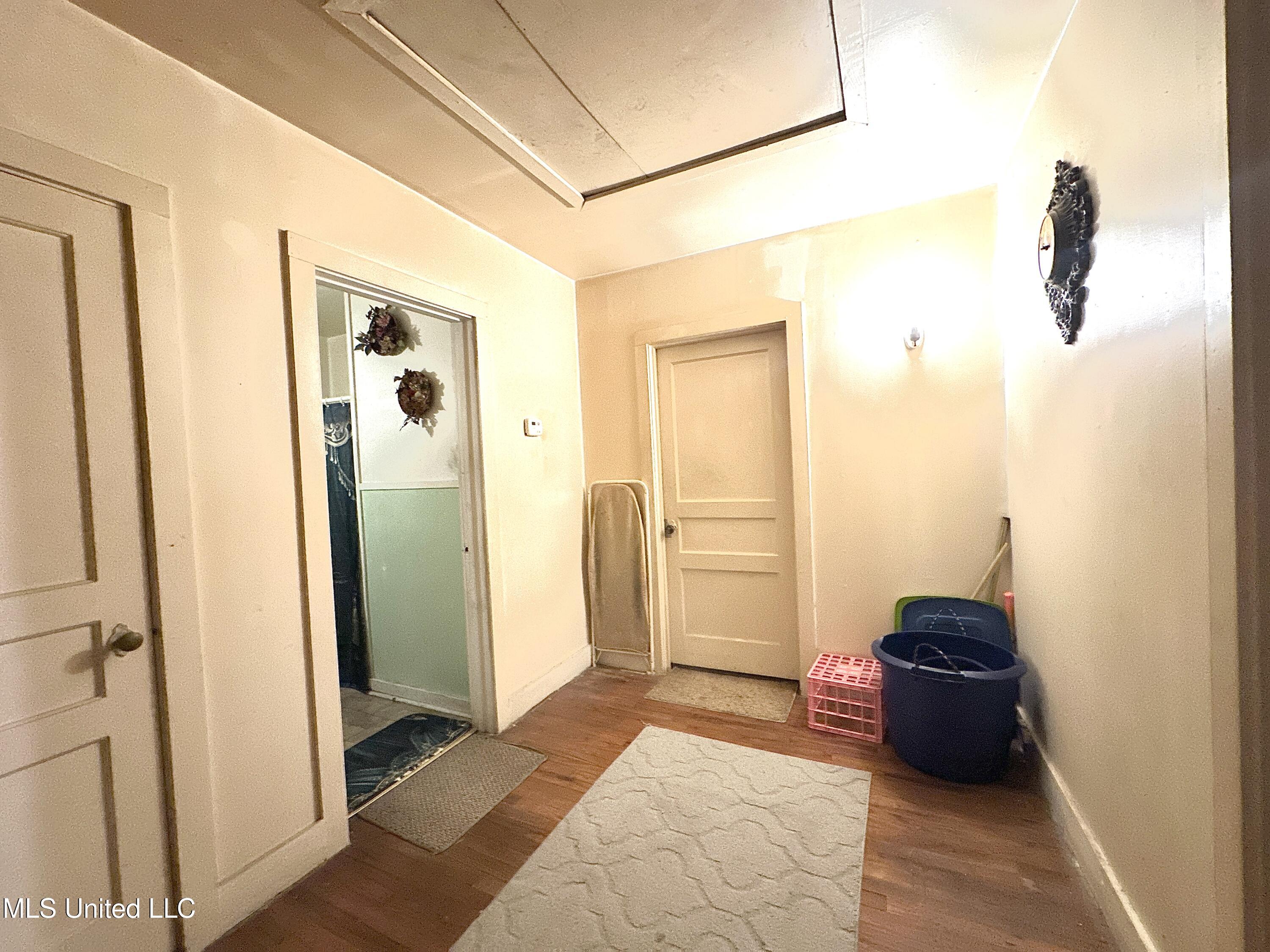 707 Earl Street McComb, MS 39648 - Photo 7 of 12 IMG_9054