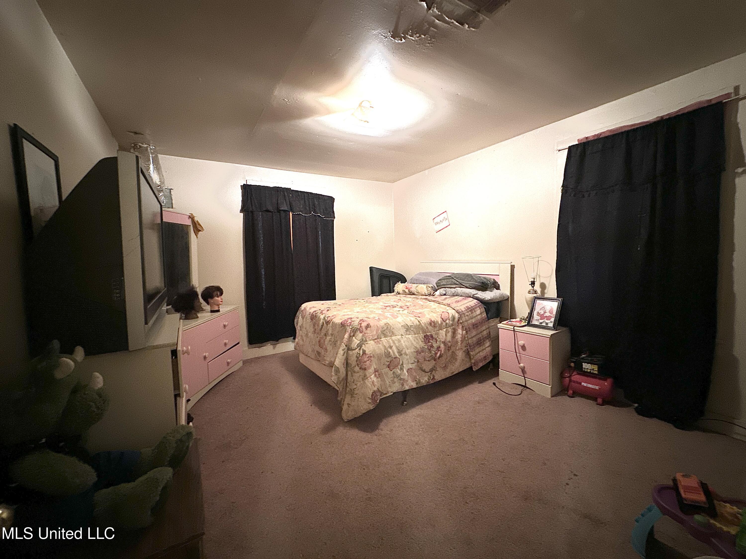 707 Earl Street McComb, MS 39648 - Photo 8 of 12 IMG_9055