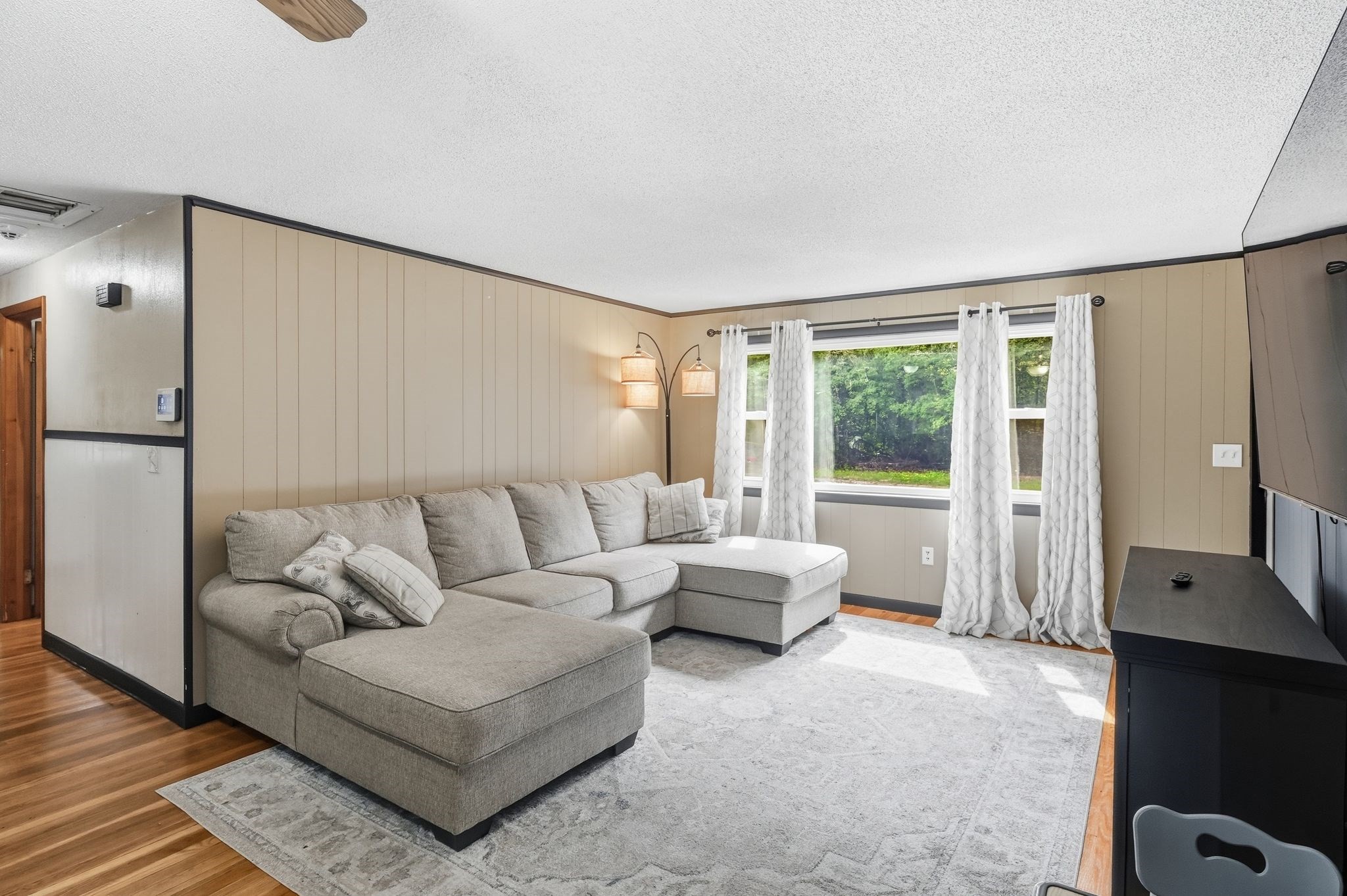 42 North Brook Road Springfield, MA 01119 - Photo 8 of 35 Gallery Image 8