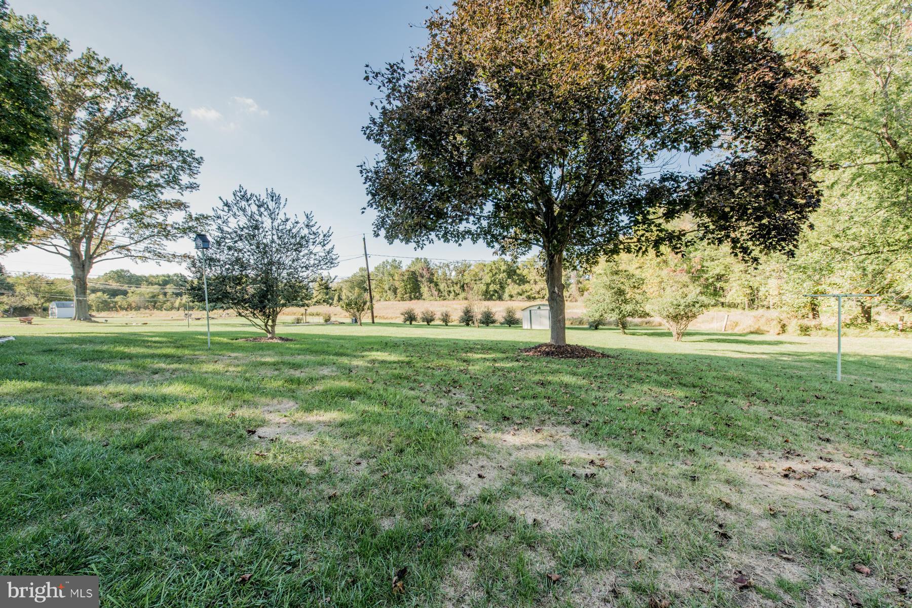 9898 Postwick Road Ellicott City, MD 21042 - Photo 25 of 26 Yard