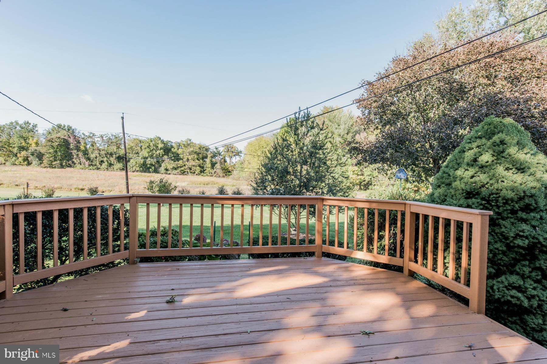 9898 Postwick Road Ellicott City, MD 21042 - Photo 4 of 26 Deck