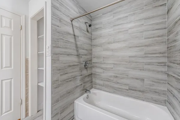 $2,190 | 708 Fowler Street, Houston, TX 77007