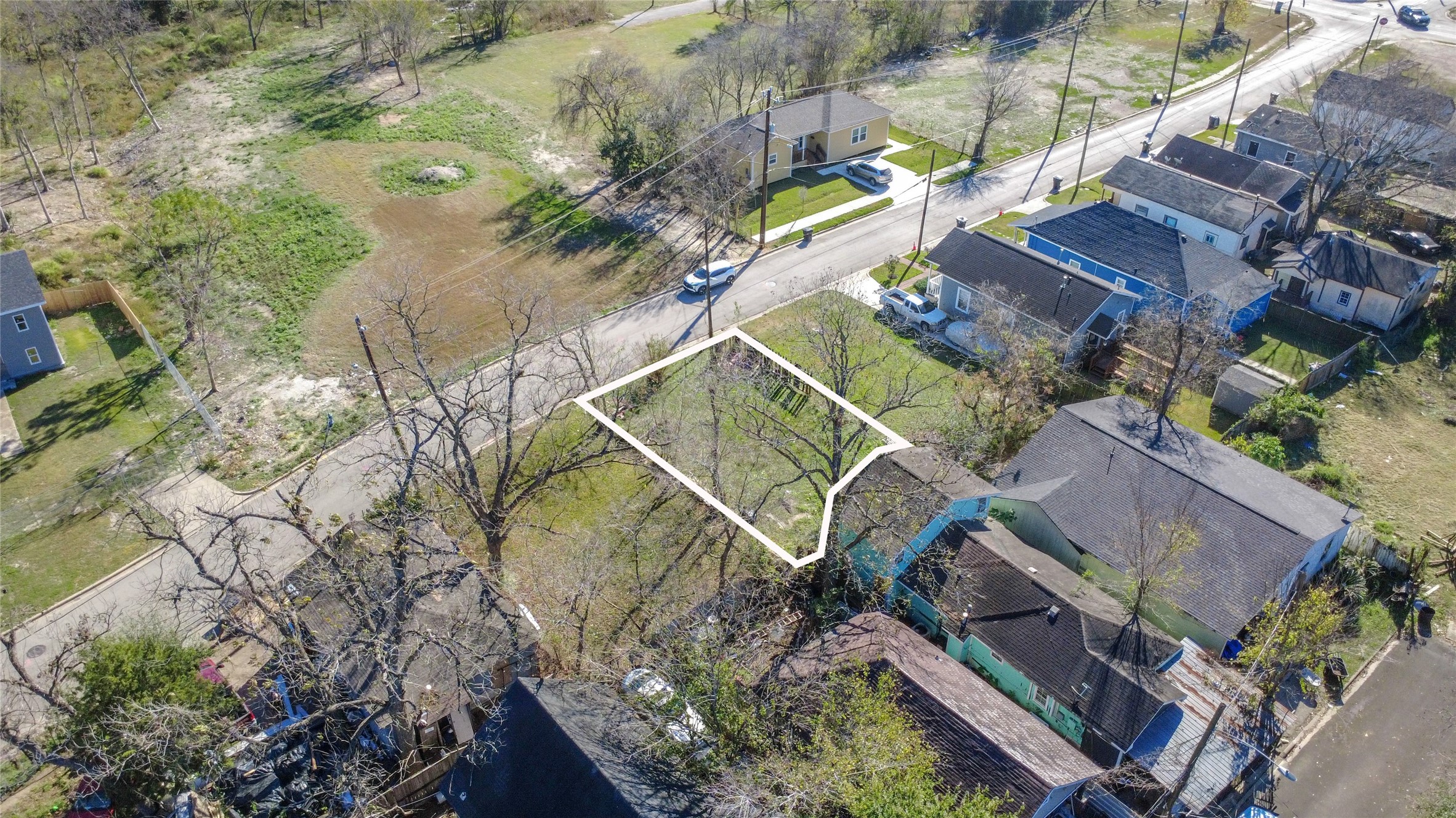 1407 Bringhurst Street Houston, TX 77020 - Photo 5 of 36