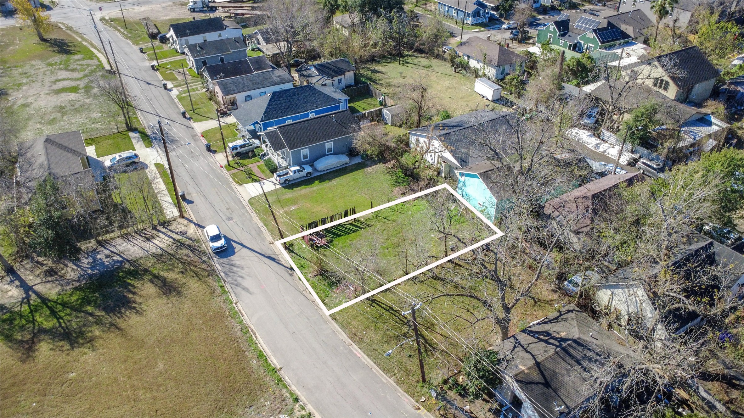 1407 Bringhurst Street Houston, TX 77020 - Photo 7 of 36