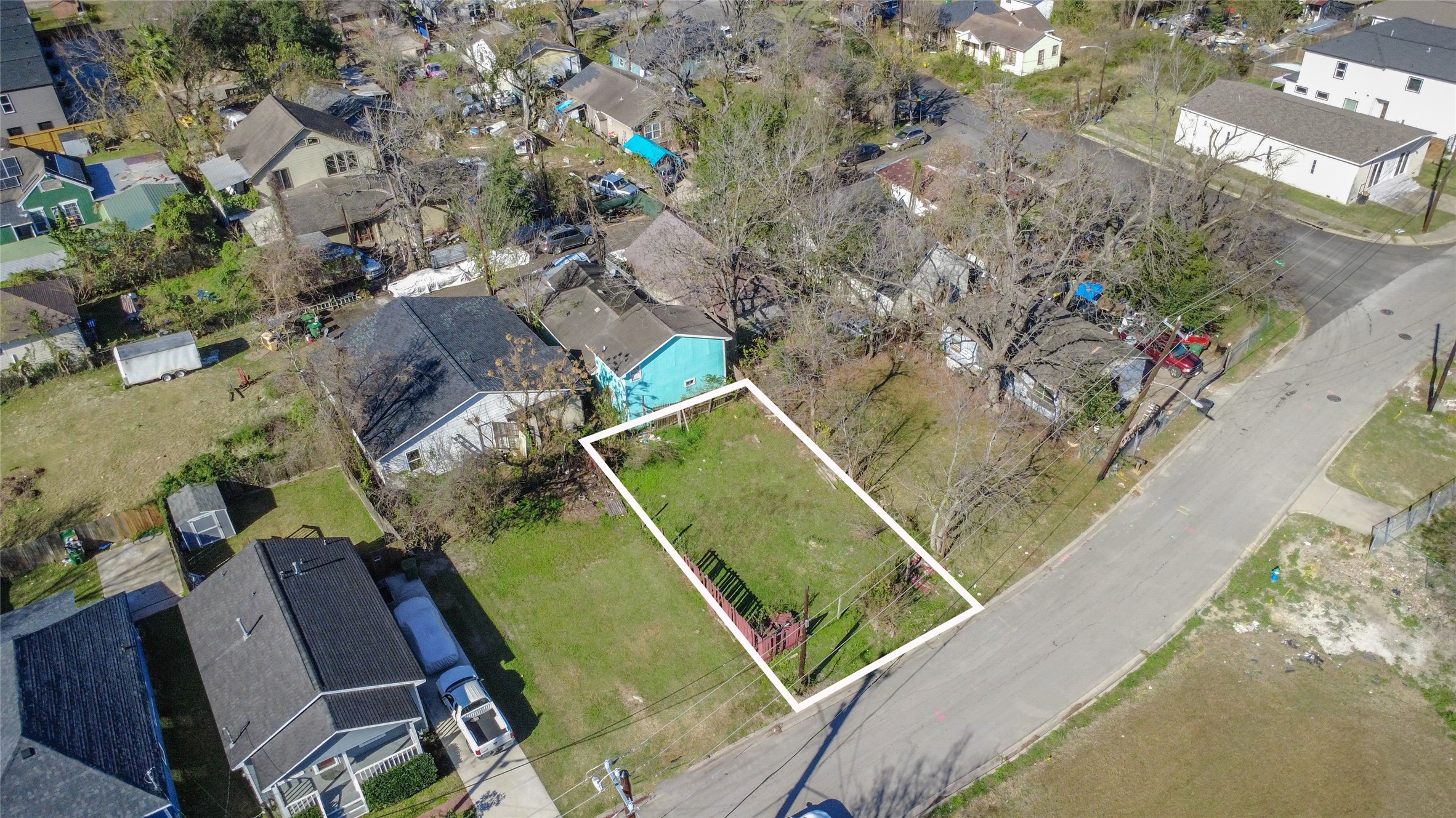 1407 Bringhurst Street Houston, TX 77020 - Photo 10 of 36