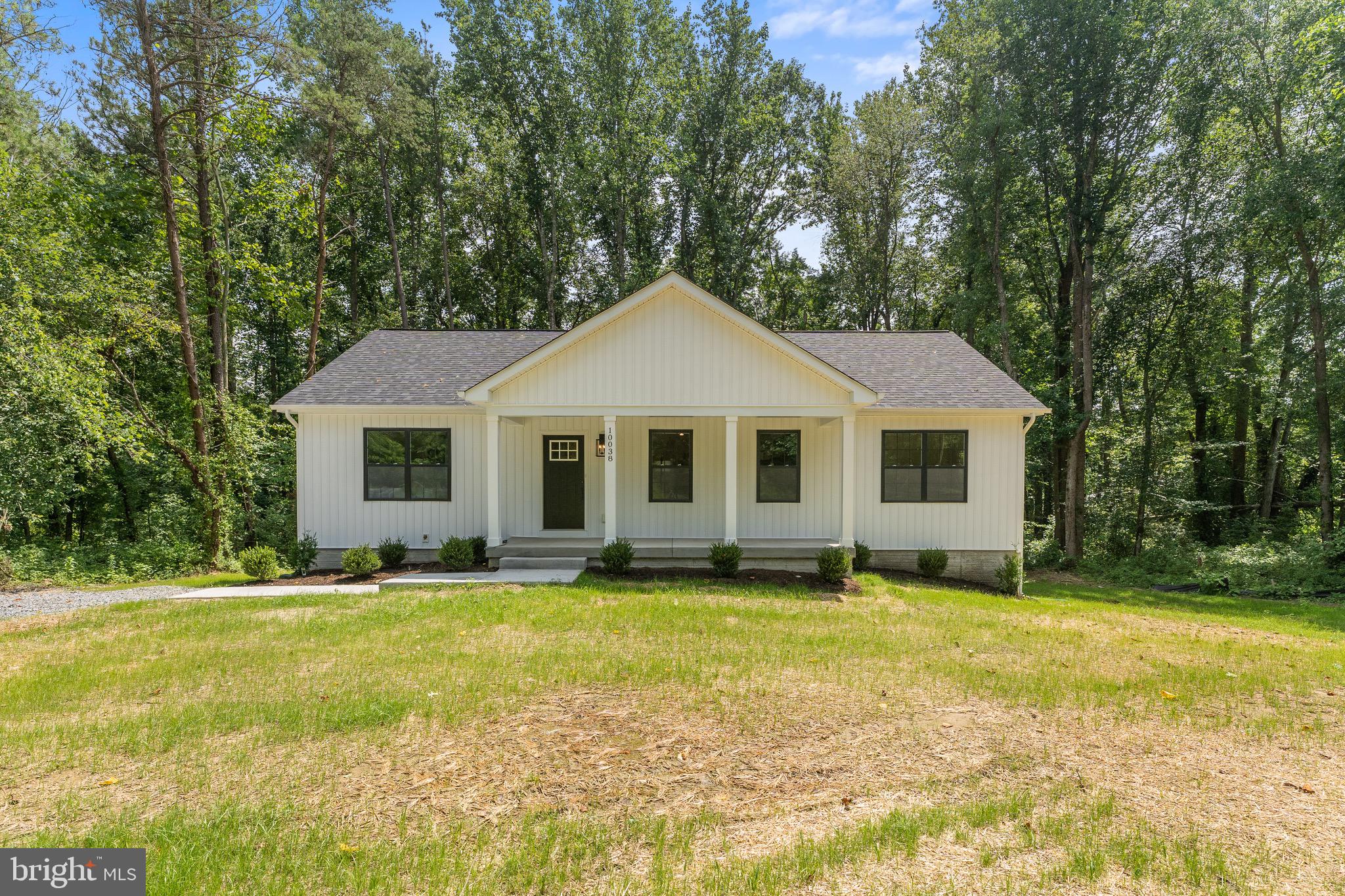 10038 Bear Lane Ruther Glen, VA 22546 - Photo 3 of 55