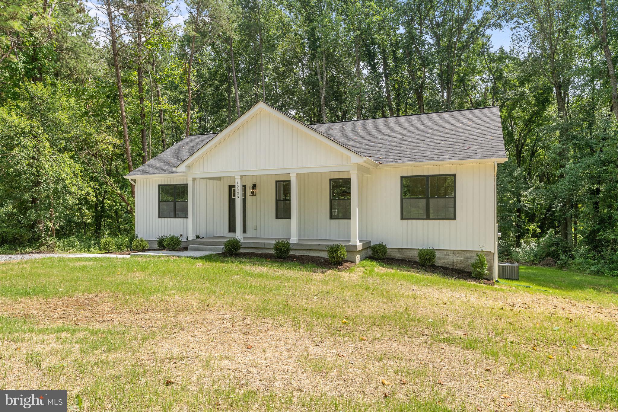 10038 Bear Lane Ruther Glen, VA 22546 - Photo 4 of 55