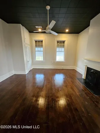 $1,800 | 1711 Cherry Street, Unit B, Vicksburg, MS 39180