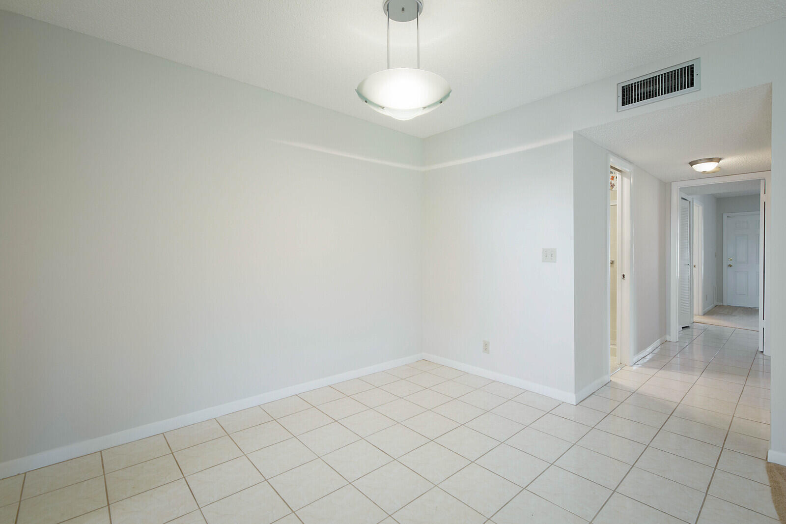 4525 Northwest 3rd Street, Unit D Delray Beach, FL 33445 - Photo 10 of 25 a view of an empty room
