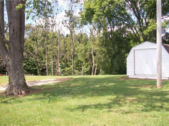 7815 Hartford Rdg Road Aurora, IN 47001 - Photo 2 of 5