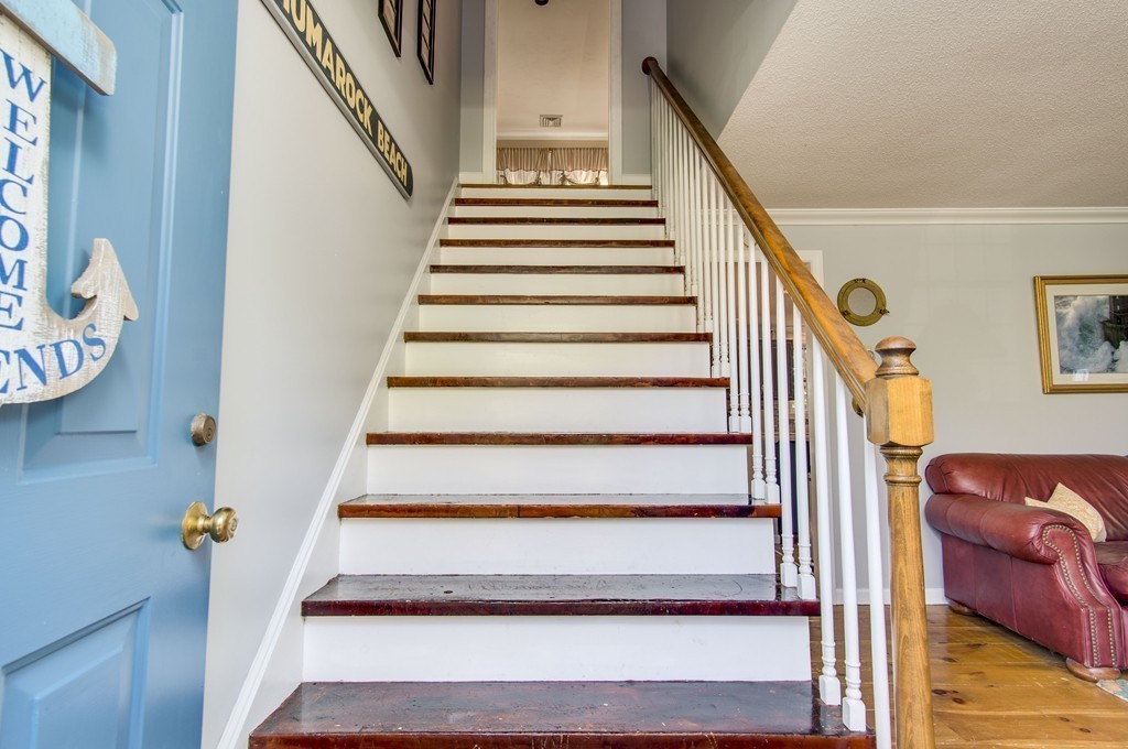 396 Holly Road Marshfield, MA 02050 - Photo 8 of 30 Gallery Image 8