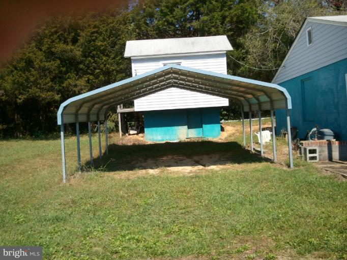 355 Hope Road Stafford, VA 22554 - Photo 4 of 11 Carport