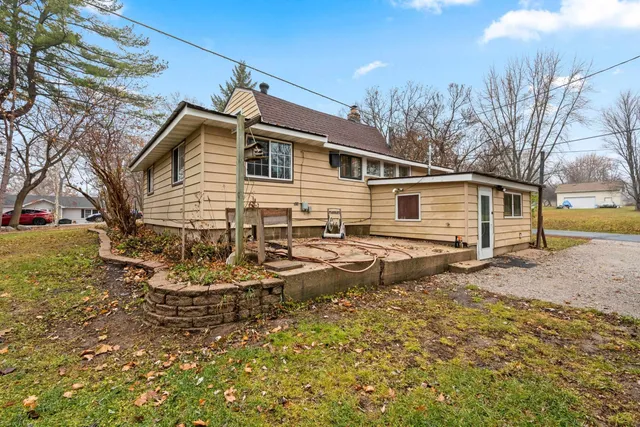 $339,900 | N9198 Pine Avenue, East Troy, WI 53120