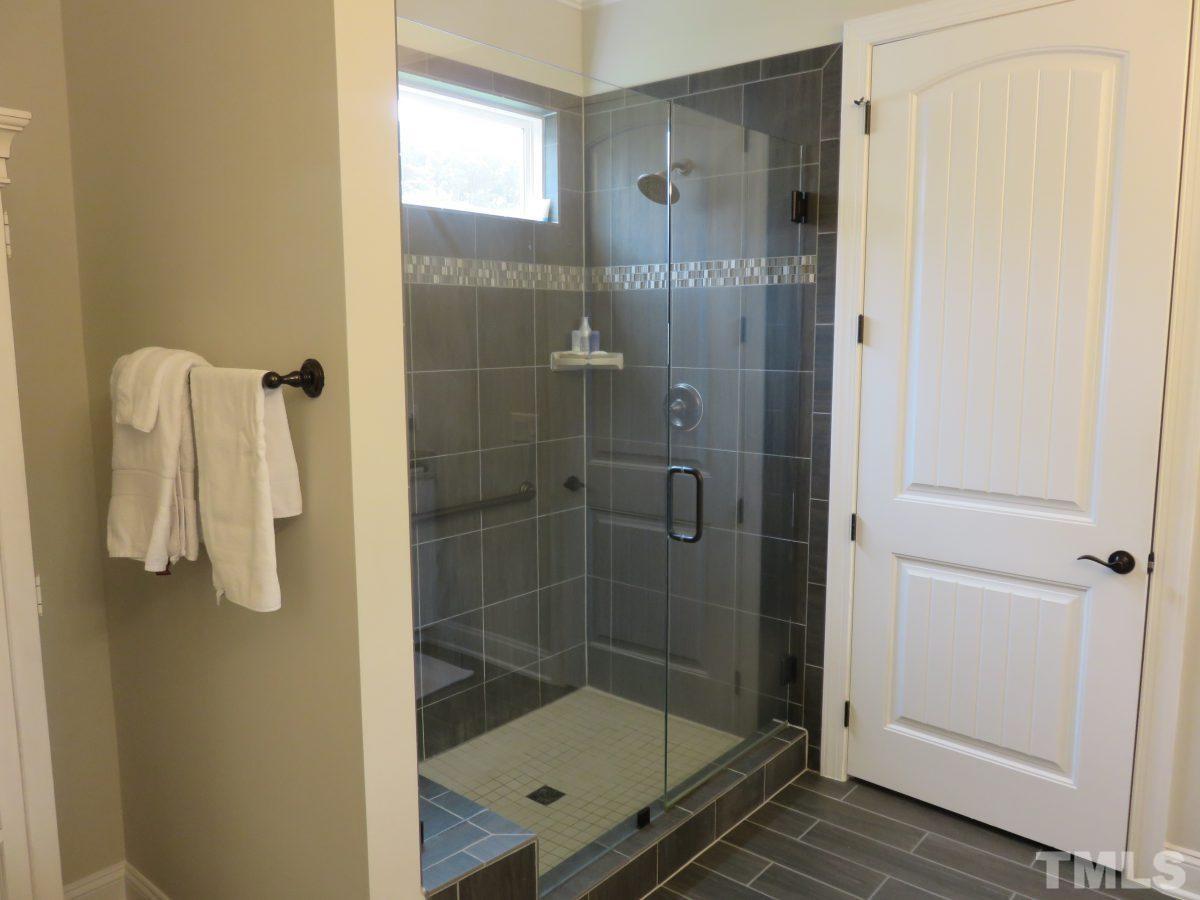8404 Coppice Circle Raleigh, NC 27615 - Photo 14 of 24 Gallery Image 14