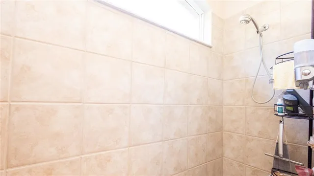 $370,000 | 25921 San Rafael Court, Howey-in-the-Hills, FL 34737