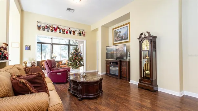 $370,000 | 25921 San Rafael Court, Howey-in-the-Hills, FL 34737