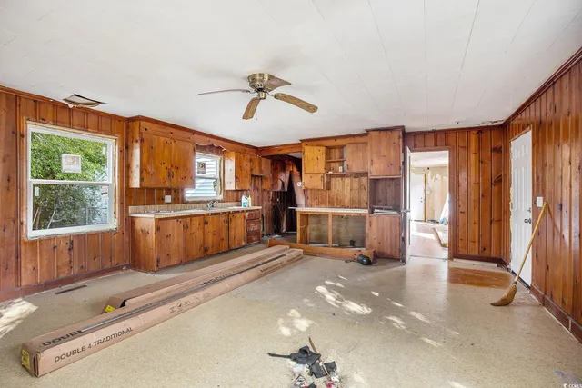 $83,499 | 307 East Lloyd Street, Mullins, SC 29574