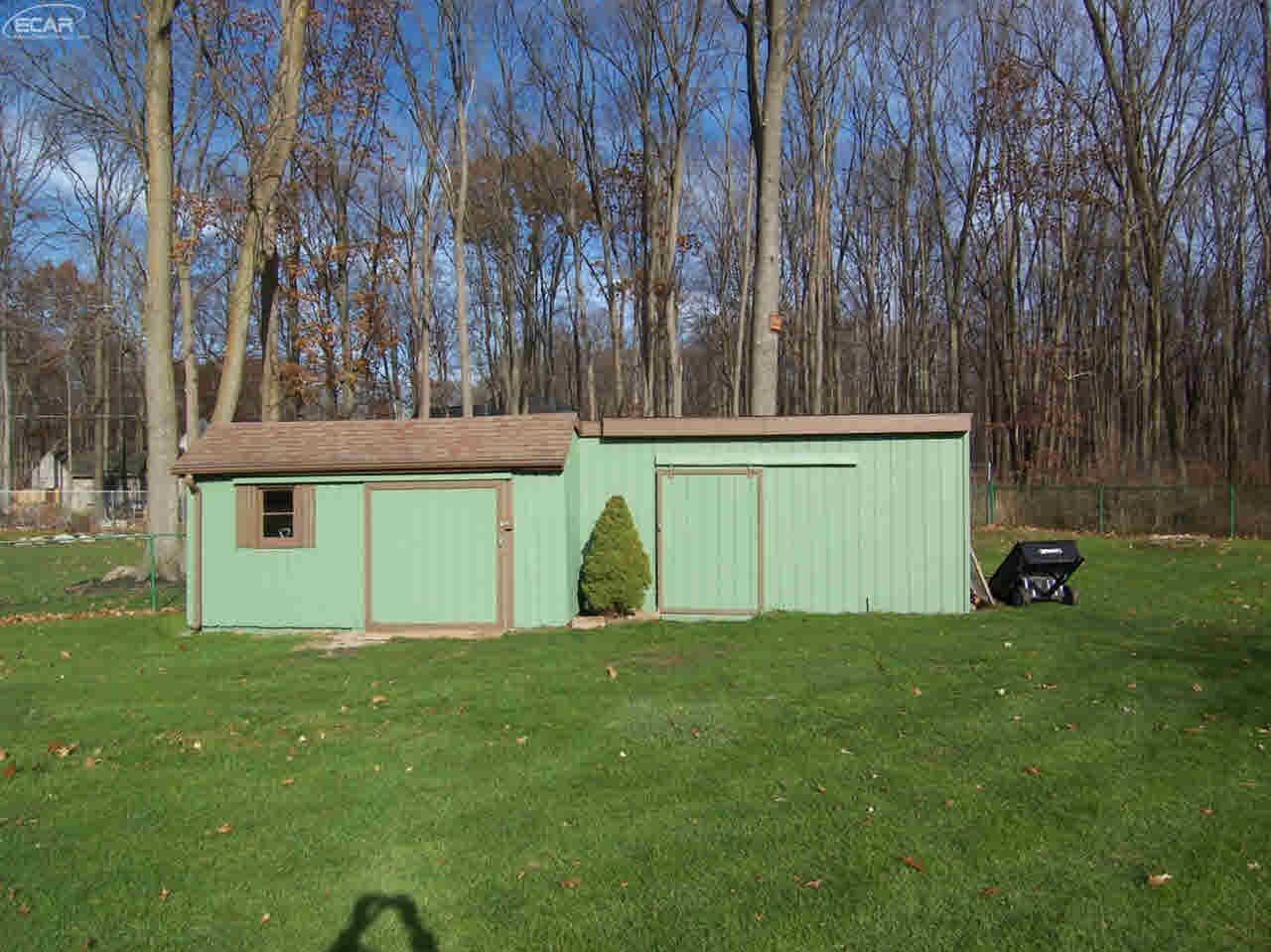 3244 Morrish Road Flushing, MI 48433 - Photo 35 of 45 21391940-34.JPG