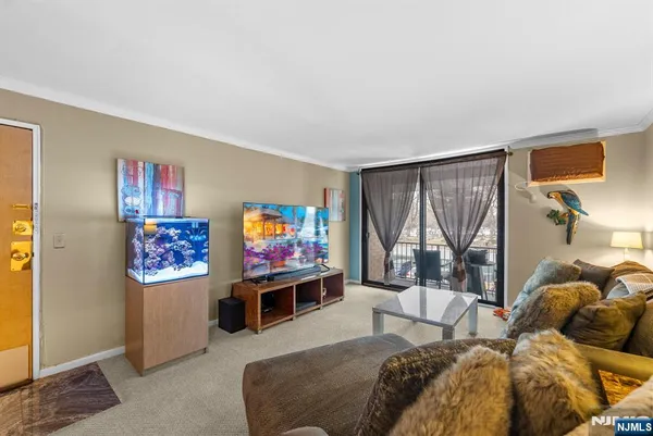 $289,998 | 466 B Liberty Street, Unit 308, Little Ferry, NJ 07643