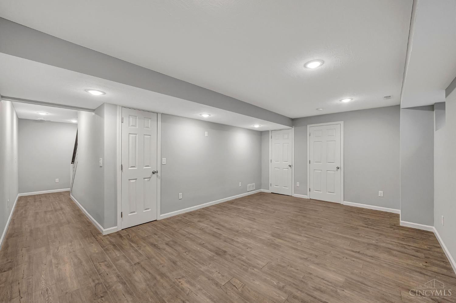 5143 Camargo Road Cincinnati, OH 45227 - Photo 19 of 49