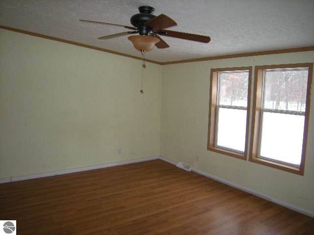 4603 South Betsie River Road Interlochen, MI 49643 - Photo 9 of 14 1779354-8.JPG