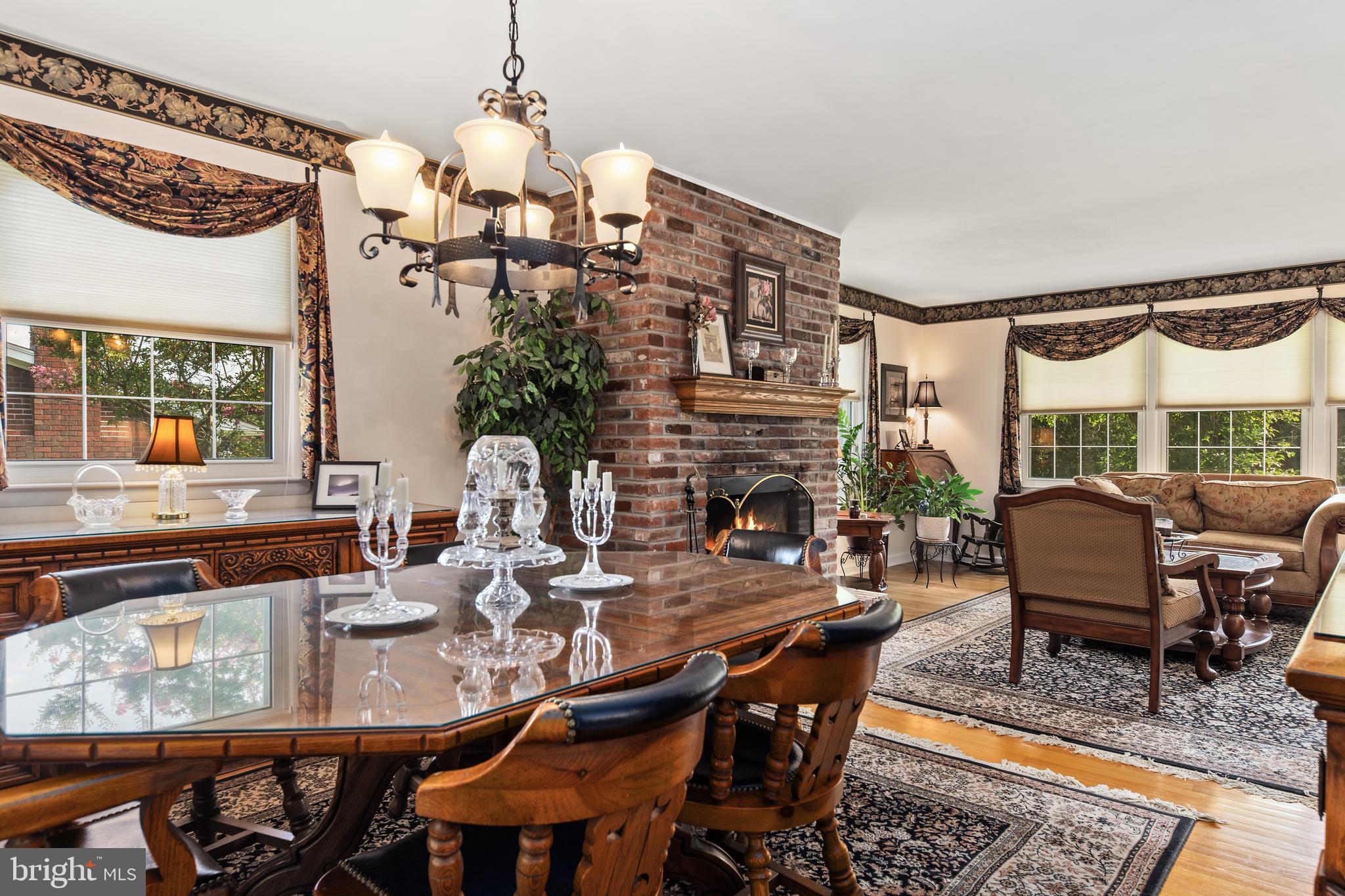 15 Meadow Road Pennsville, NJ 08070 - Photo 12 of 46 Dining Room