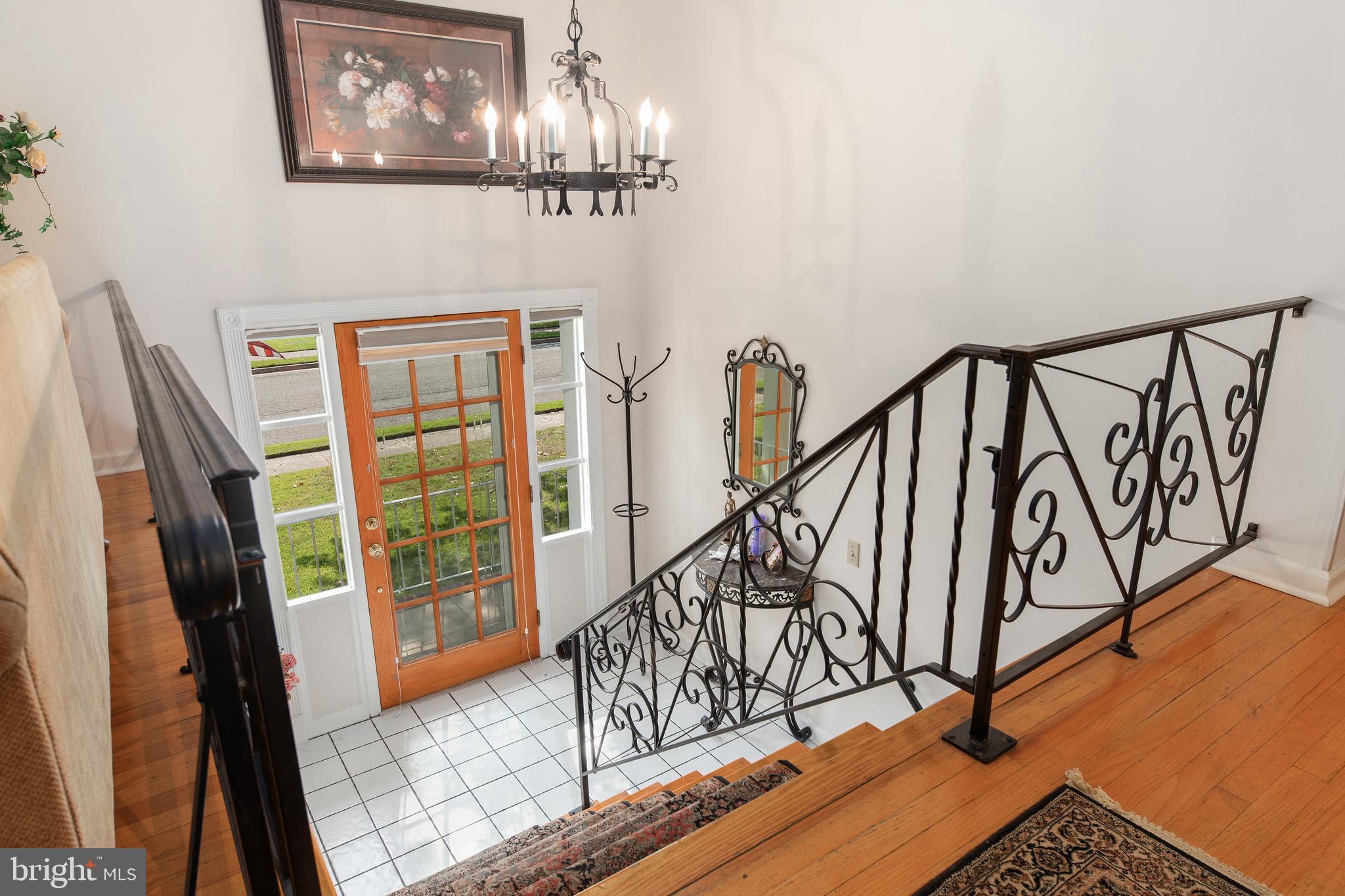 15 Meadow Road Pennsville, NJ 08070 - Photo 18 of 46 Foyer