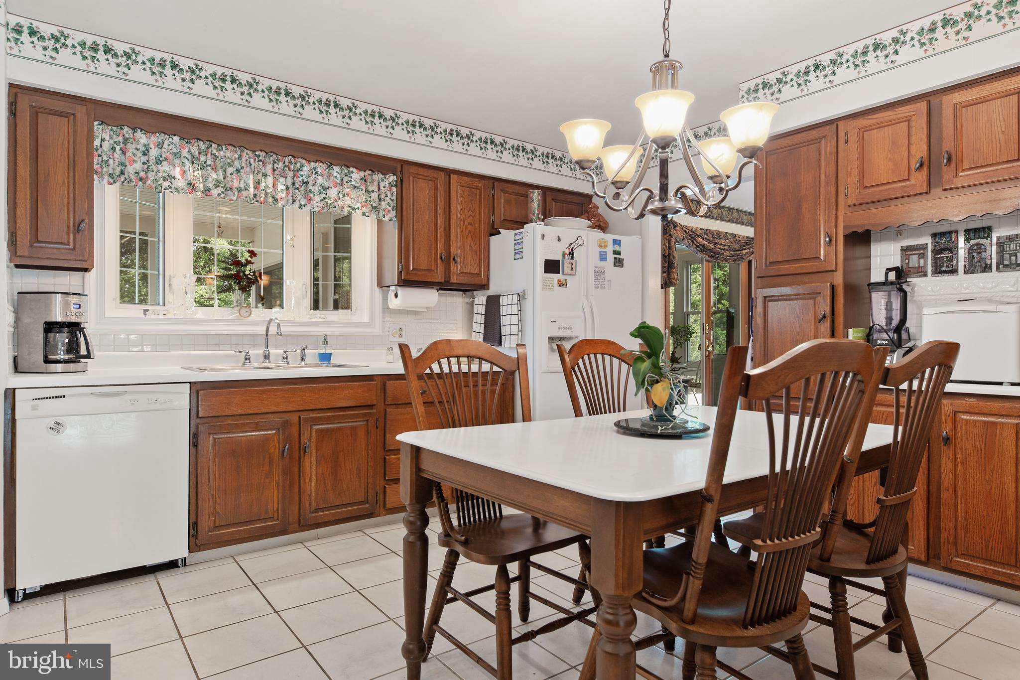 15 Meadow Road Pennsville, NJ 08070 - Photo 7 of 46 Kitchen