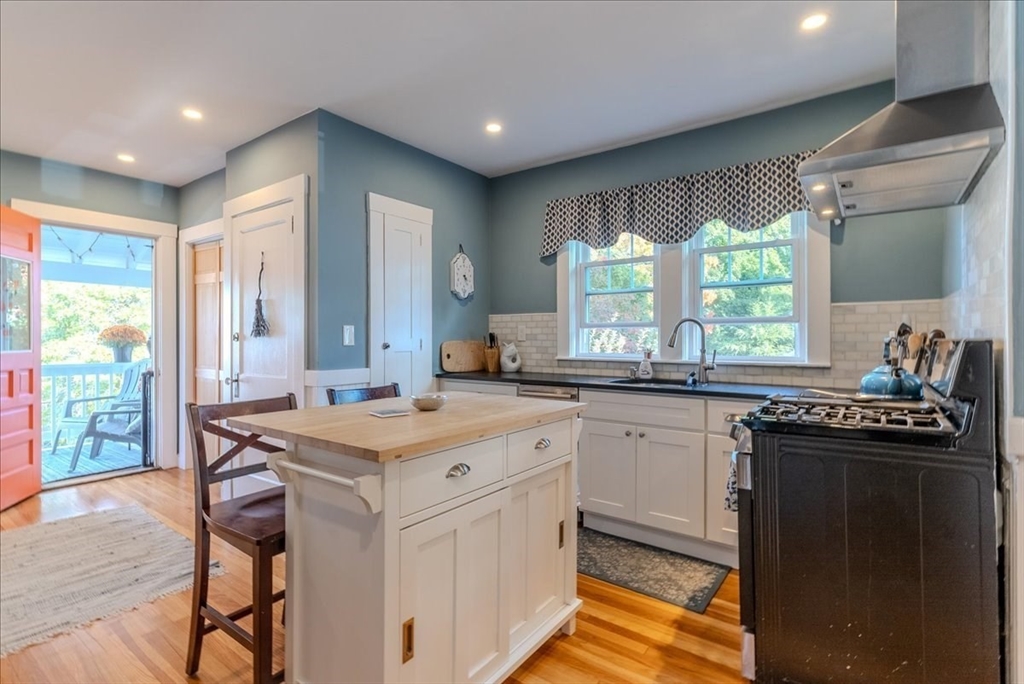 135 Russett Road, Unit 2 Boston, MA 02132 - Photo 9 of 25
