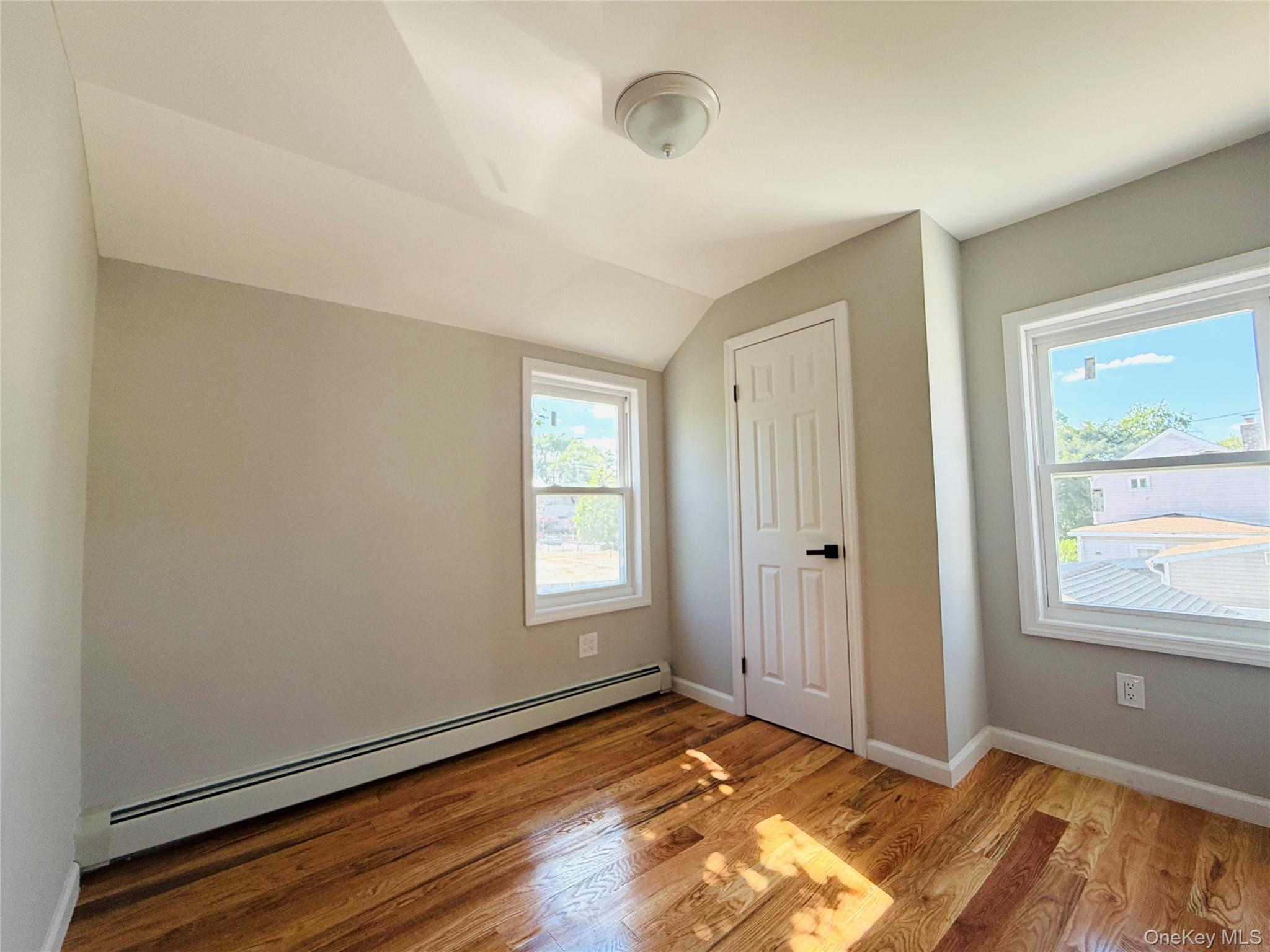 164-21 109th Road Queens, NY 11433 - Photo 10 of 17