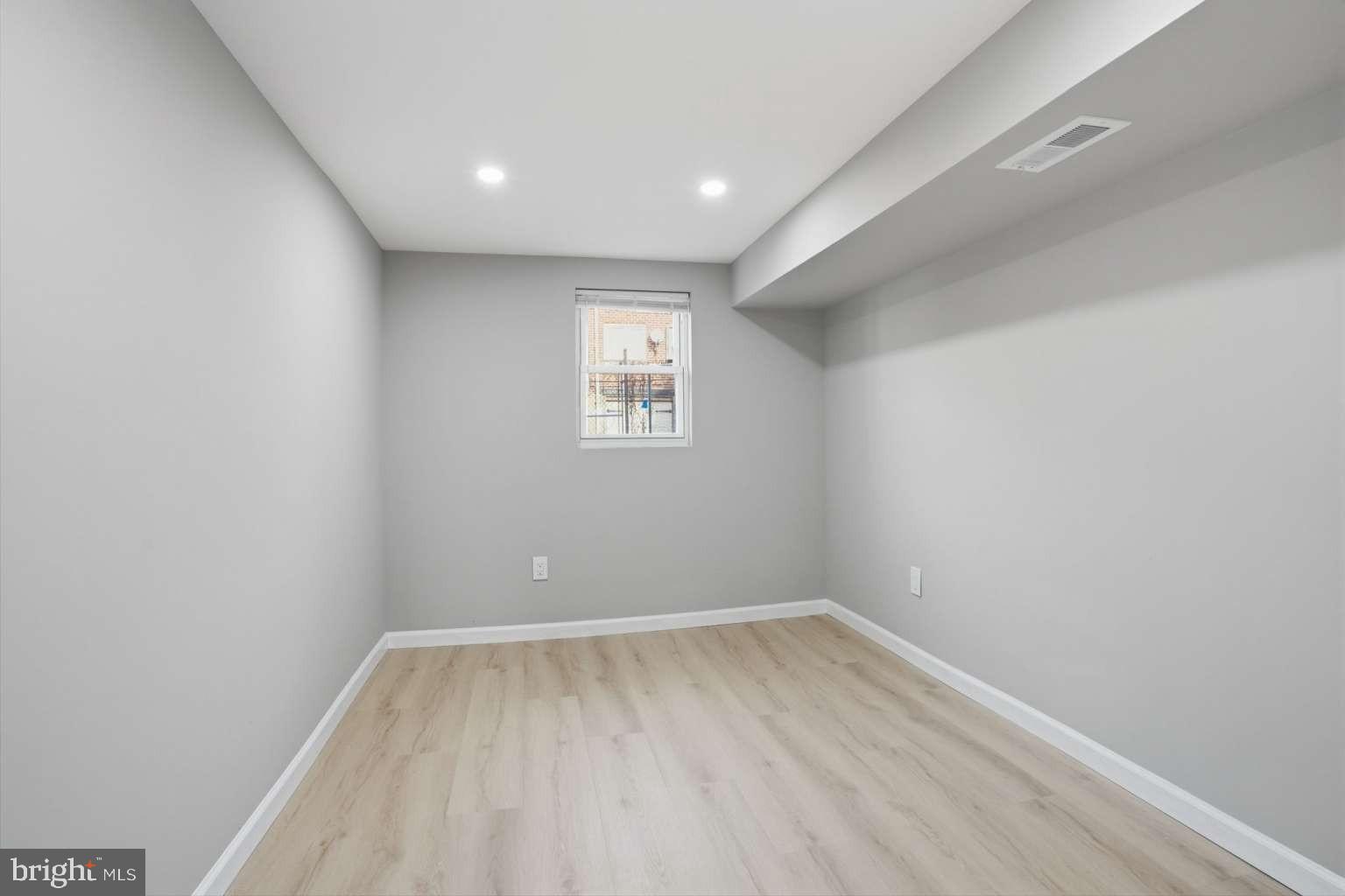 8653 Rugby Street Philadelphia, PA 19150 - Photo 40 of 45 a view of room and window