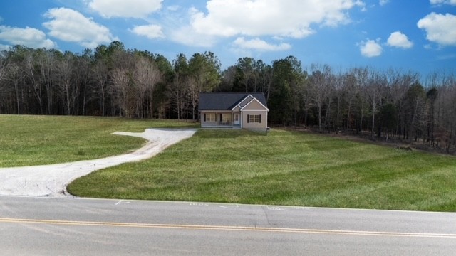 1272 Old County House Road Charlotte, TN 37036 - Photo 1 of 27