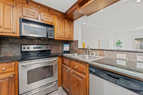 $75,000 | 2045 North 3rd Street, Unit 129, Baton Rouge, LA 70802