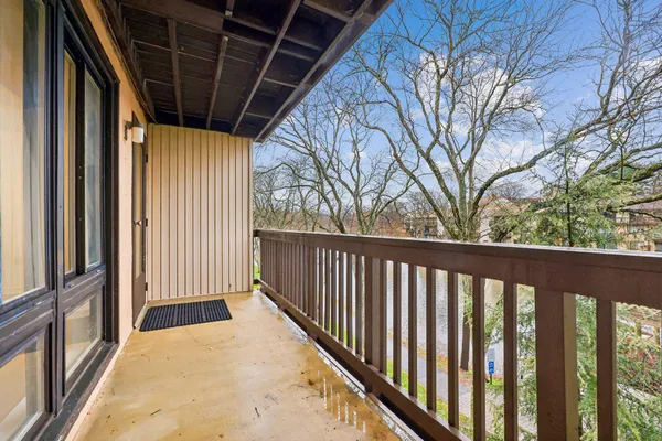 $369,500 | 10103 Windstream Drive, Unit 6, Columbia, MD 21044