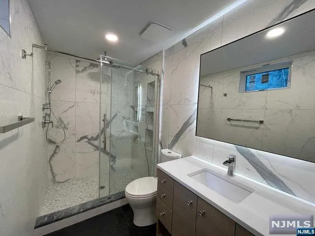 $5,250 | 9009 Riverside Place, Unit 3, North Bergen, NJ 07047