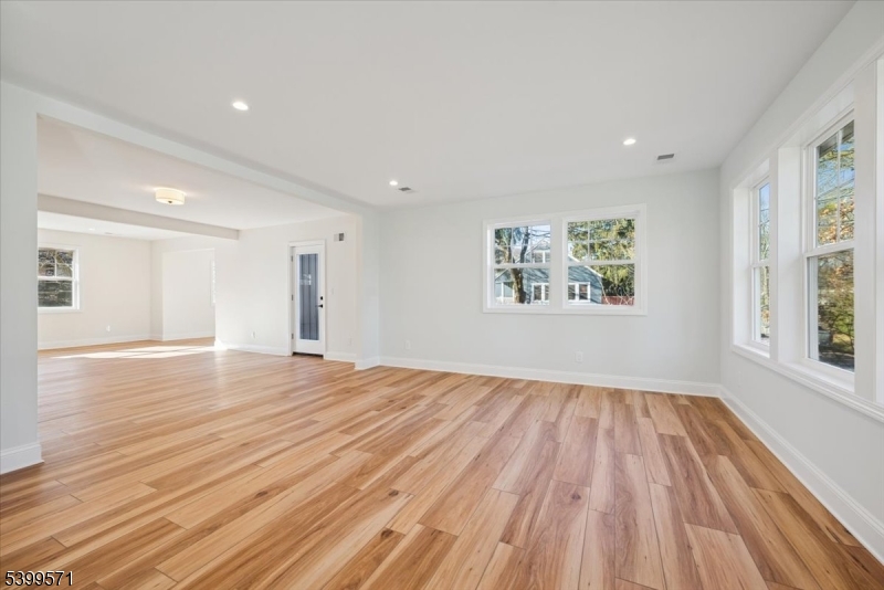 73 Fox Hill Road Denville, NJ 07834 - Photo 9 of 44