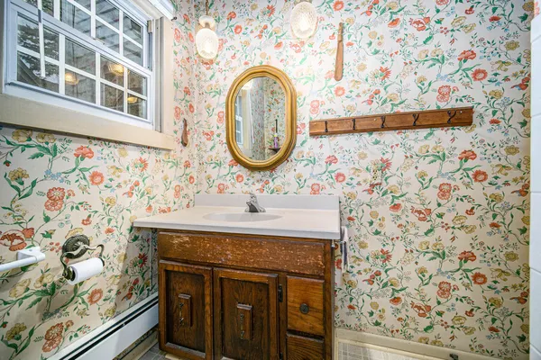 $291,000 | 305 East Michigan Avenue, Saline, MI 48176