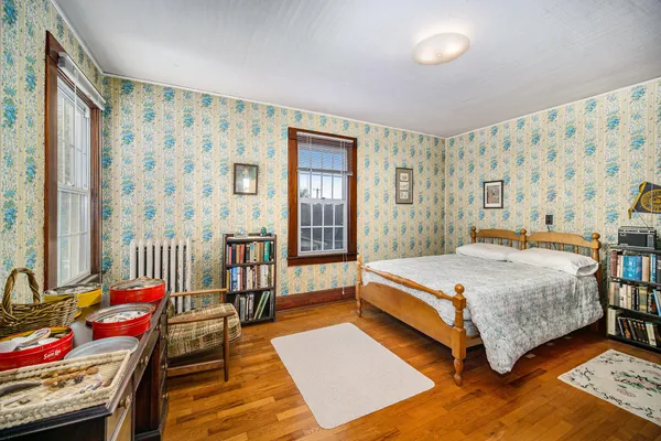 $291,000 | 305 East Michigan Avenue, Saline, MI 48176